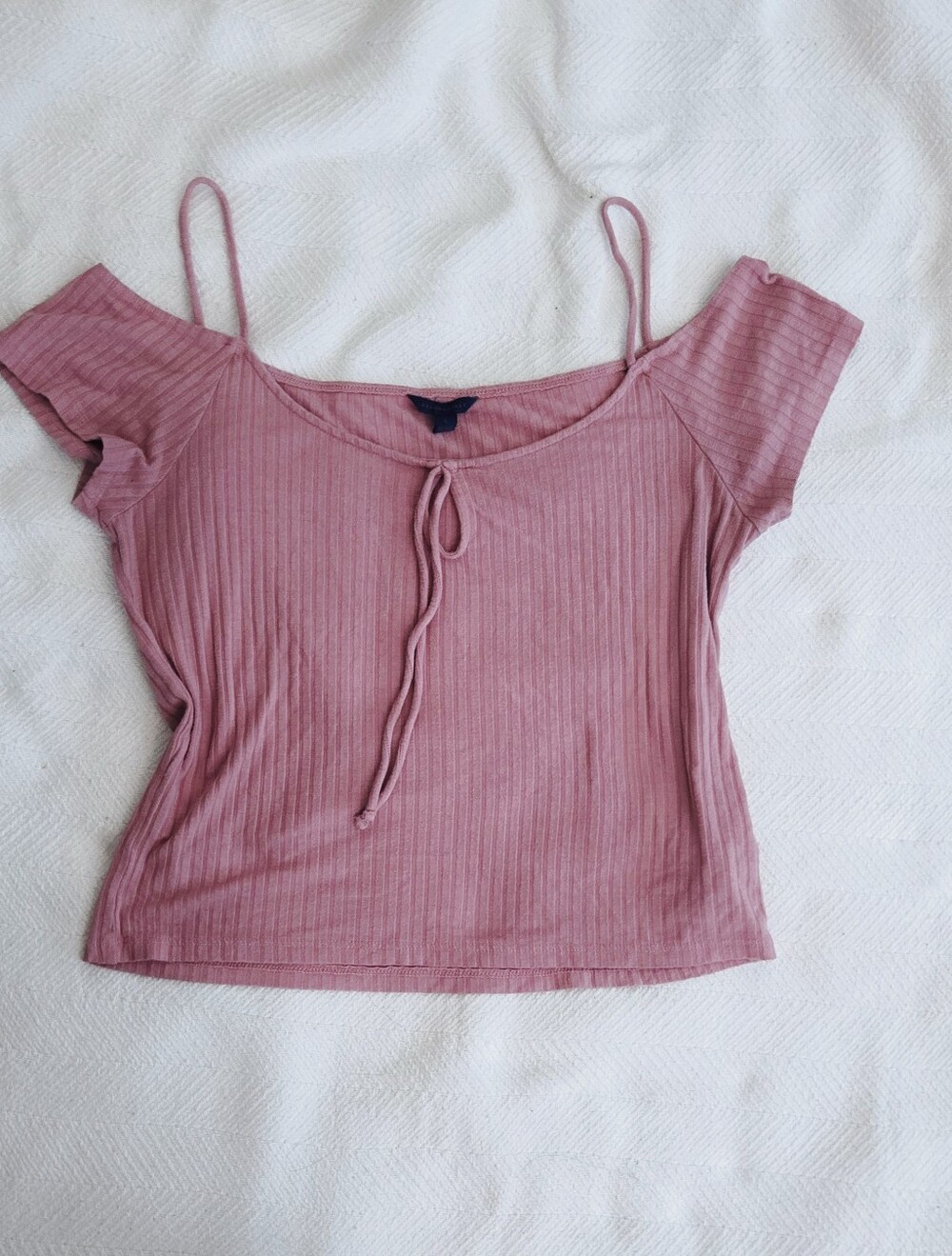 Aeropostale Ribbed Off-Shoulder Camisole in Dusty Rose